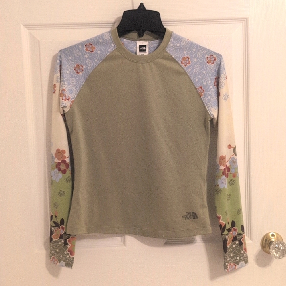 The North Face Women's Vapor Wick Long SleeveTop Floral Size XS
